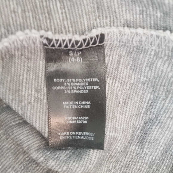 Mark. Dress Quilted Stretch Gray Metal Hook Accents Pull=On Size SP 4-6 - Picture 7 of 11